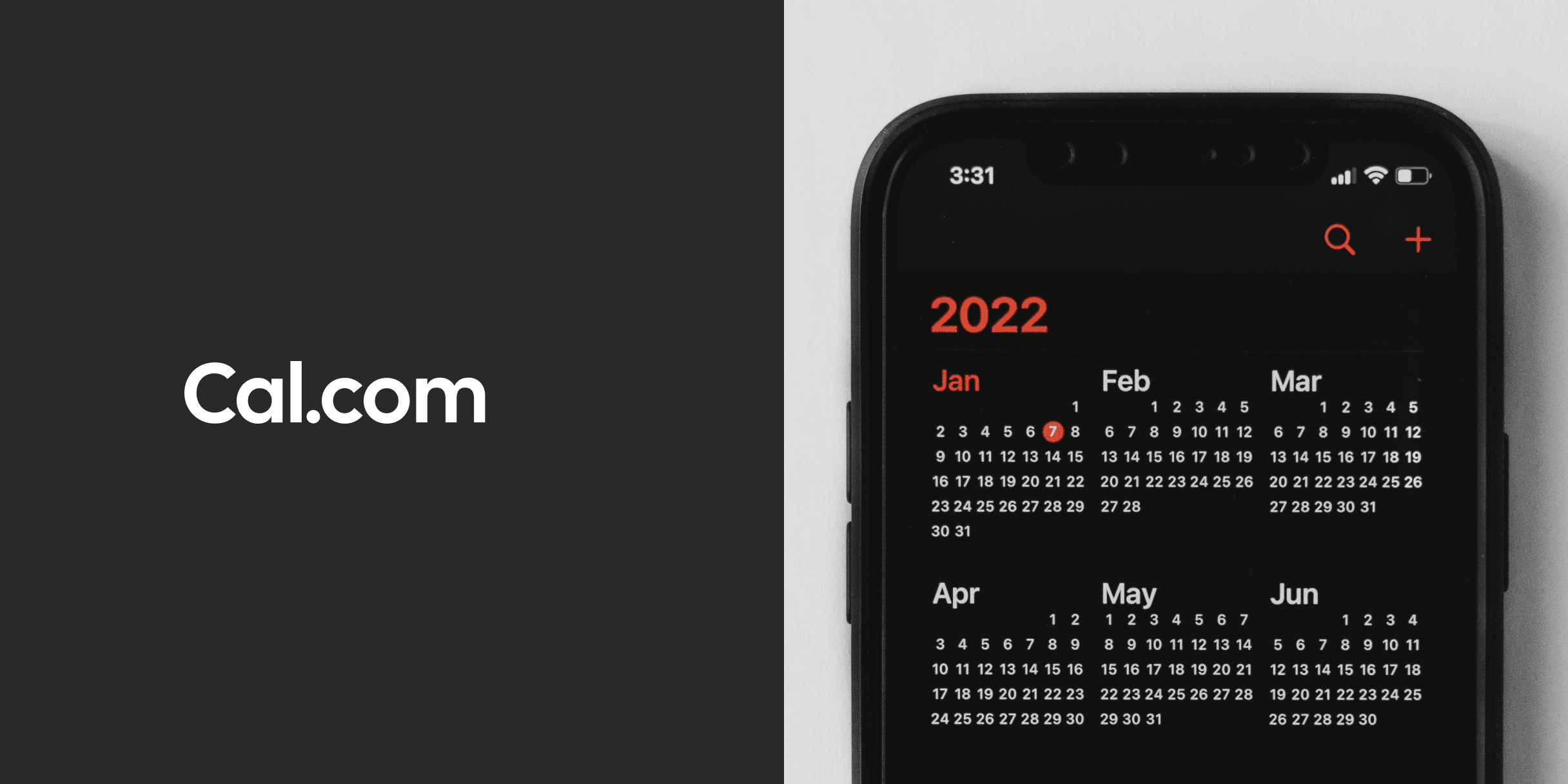 Smartphone displaying a 2022 calendar app